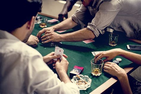 Treating problem gambling .